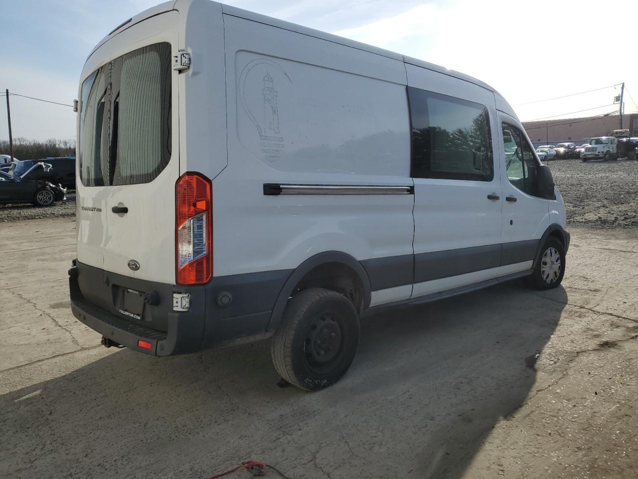 2016 Ford Transit T-250 - Фото 3