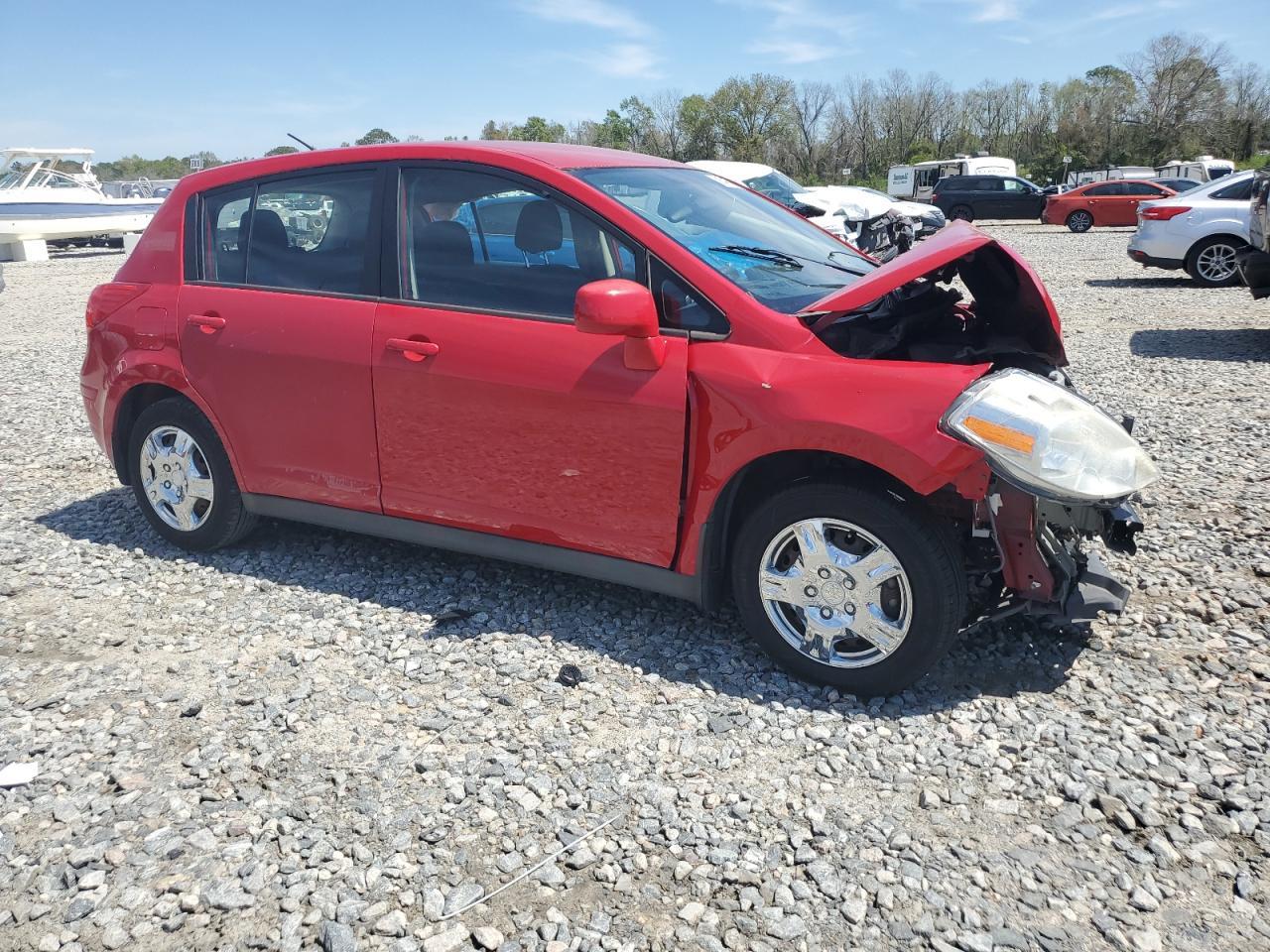 2011 Nissan Versa S - Фото 4