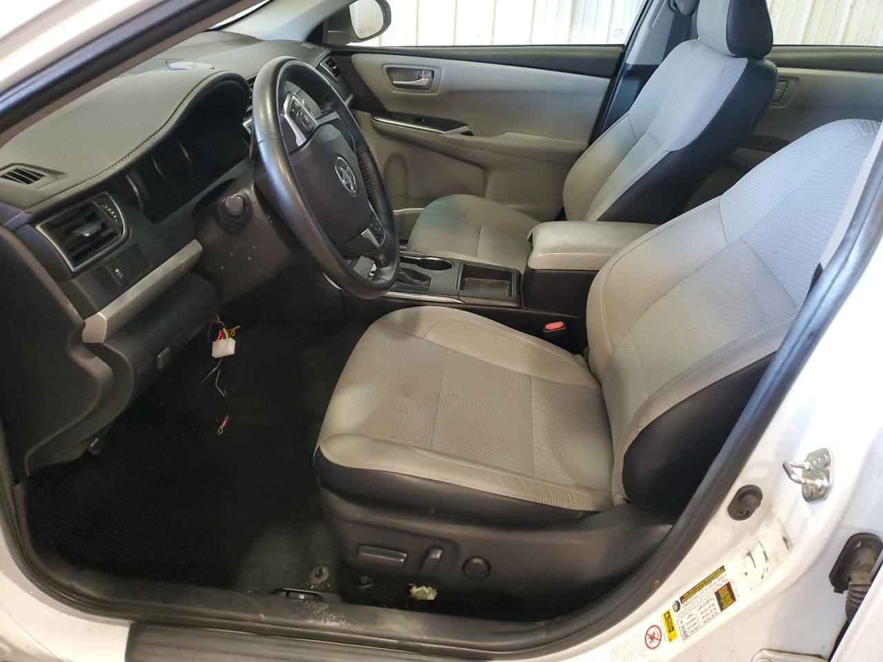 2016 Toyota Camry Le - Image 7