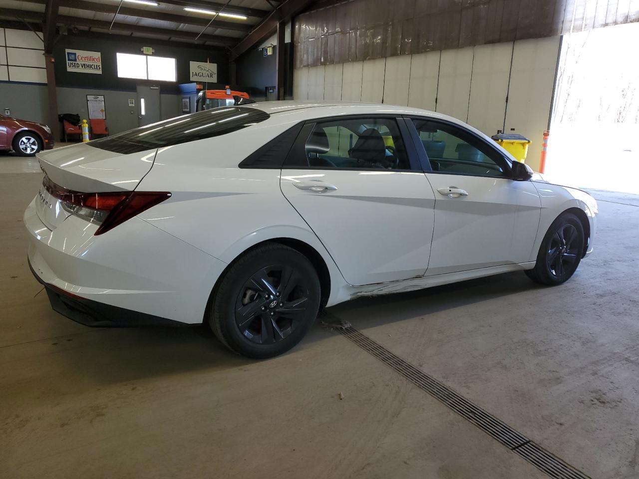 2023 Hyundai Elantra Sel - Фото 3