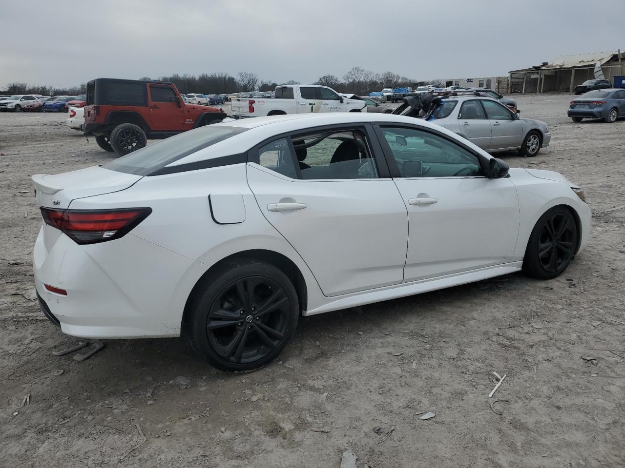 2020 Nissan Sentra Sr - Image 3