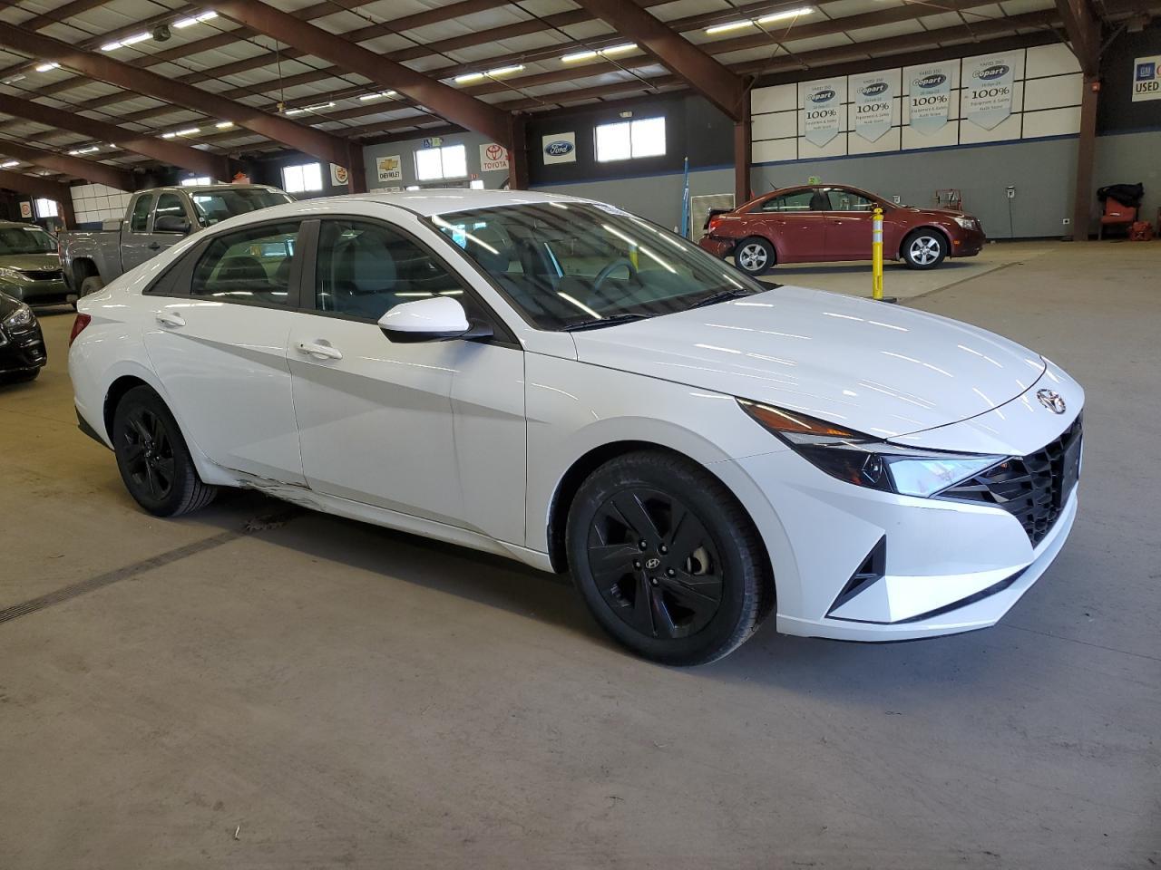 2023 Hyundai Elantra Sel - Фото 4