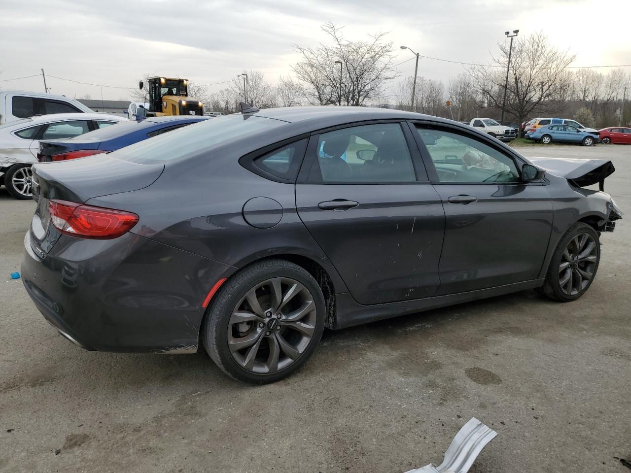 2016 Chrysler 200 S - Фото 3