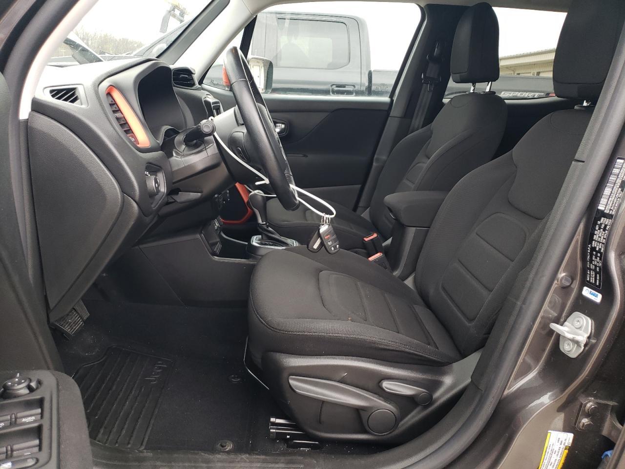 2020 Jeep Renegade Latitude - Фото 7