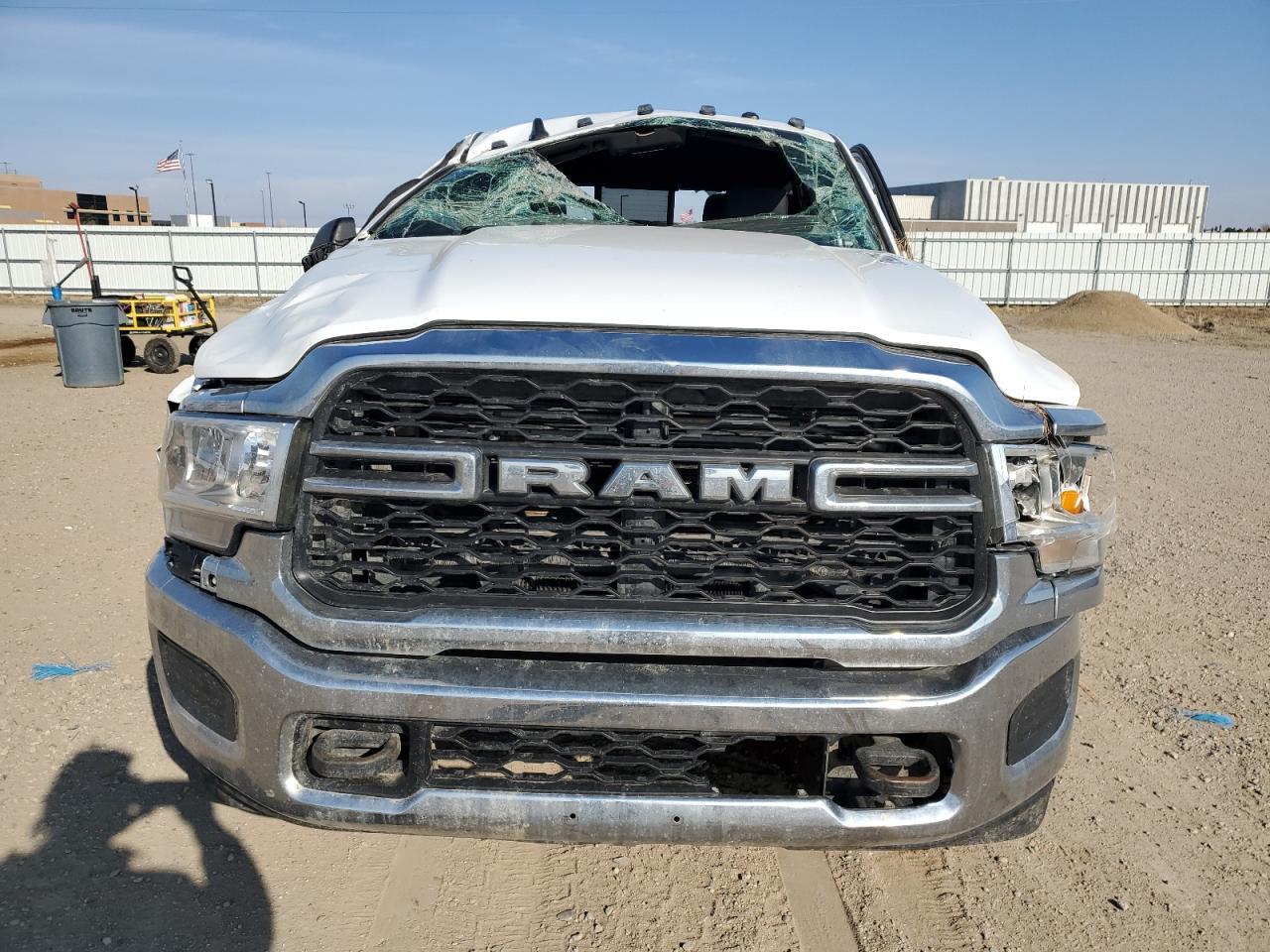 2021 Ram 3500 Tradesman - Фото 5