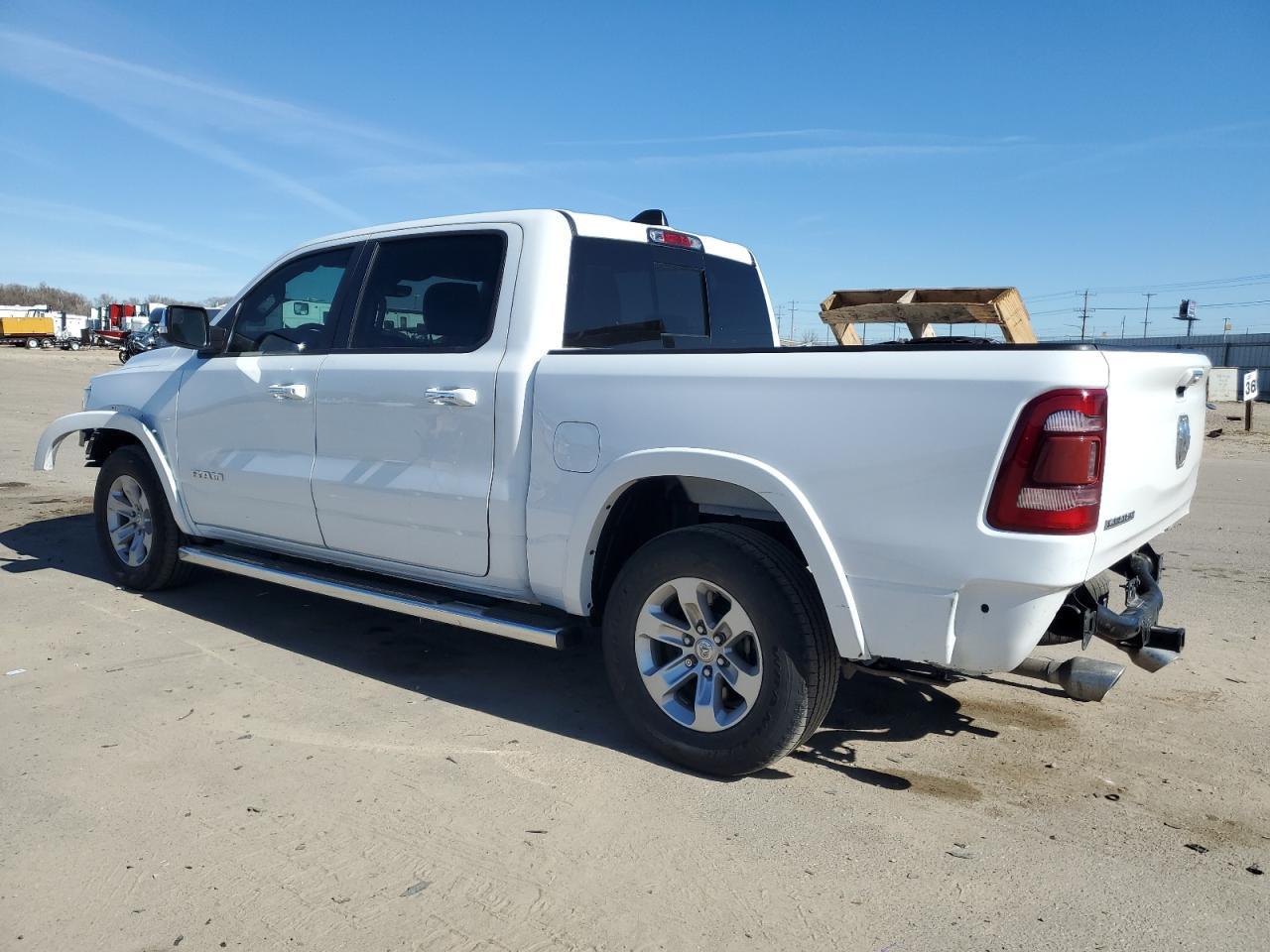 2022 Ram 1500 Laramie - Фото 2