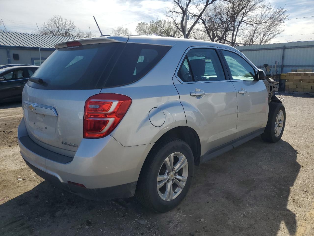 2016 Chevrolet Equinox Ls - Фото 3
