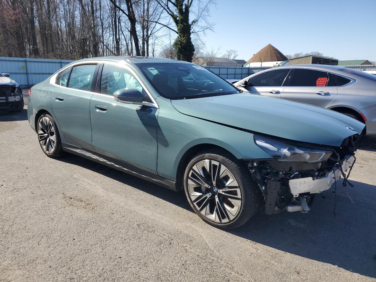2024 BMW 530 Xi - Image 4