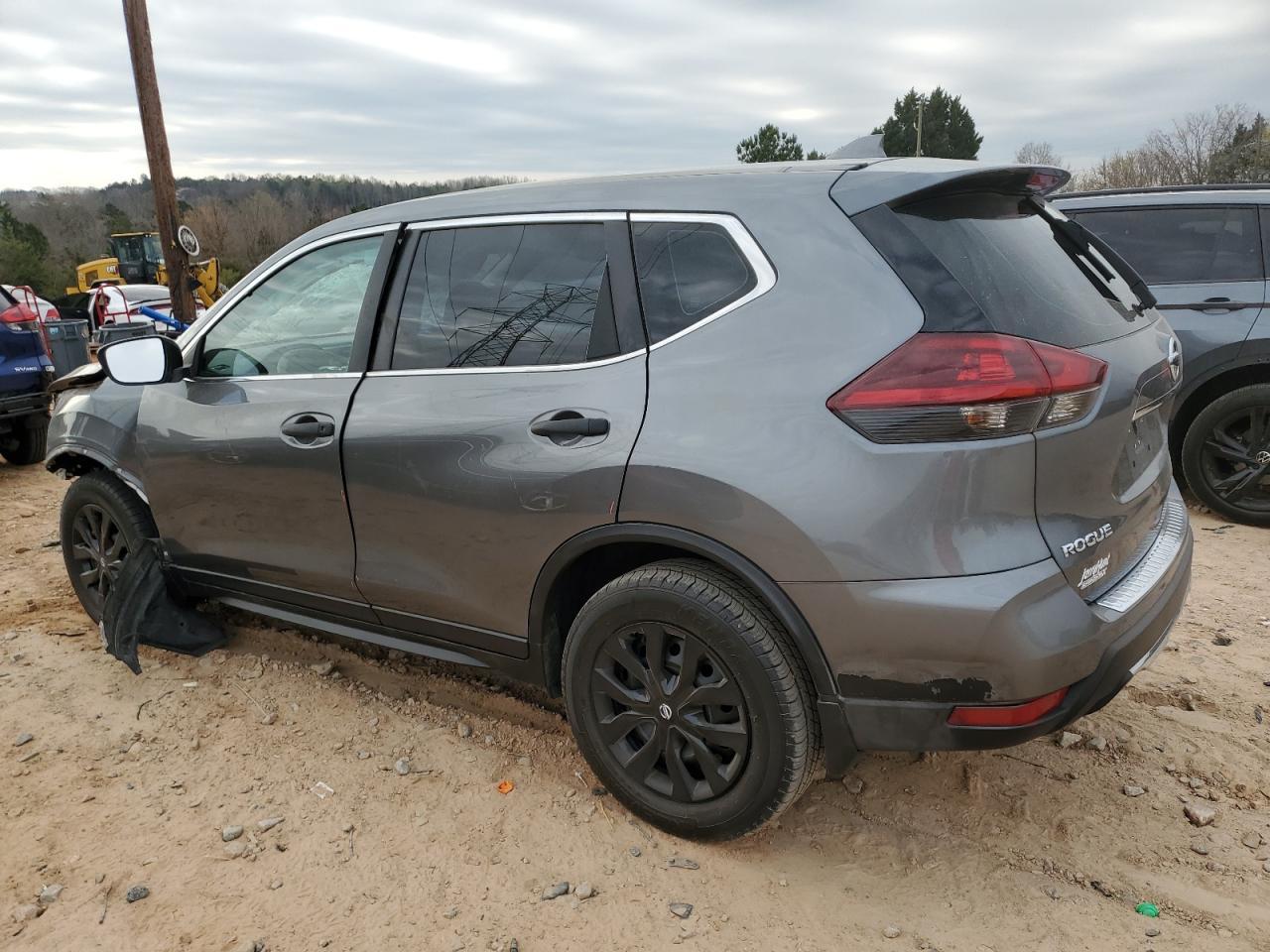 2020 Nissan Rogue S - Фото 2