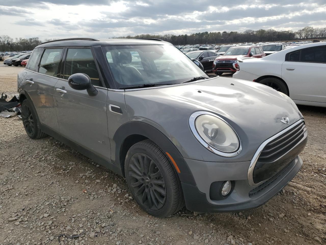 2017 Mini Cooper Clubman All4 - Фото 4