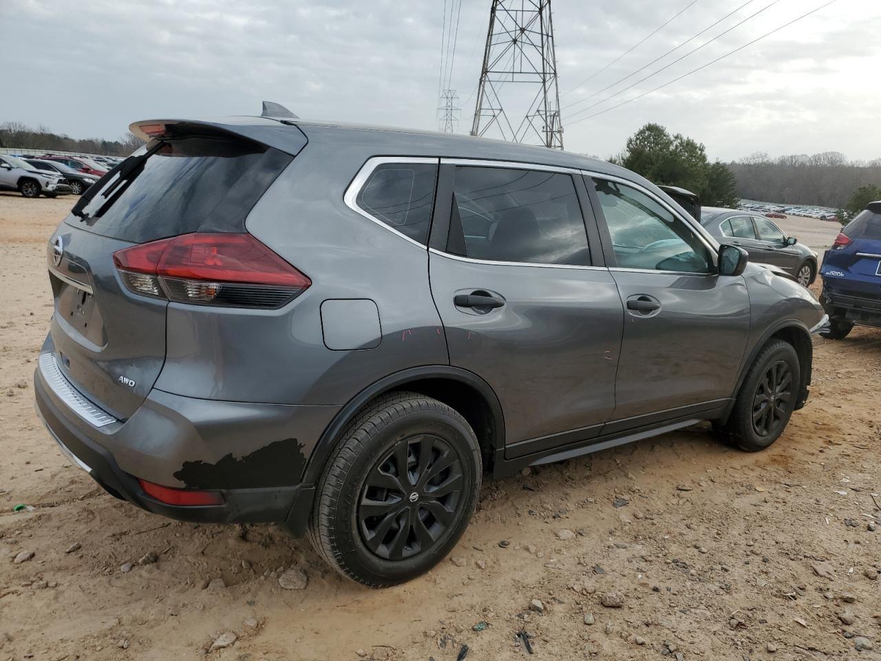2020 Nissan Rogue S - Фото 3