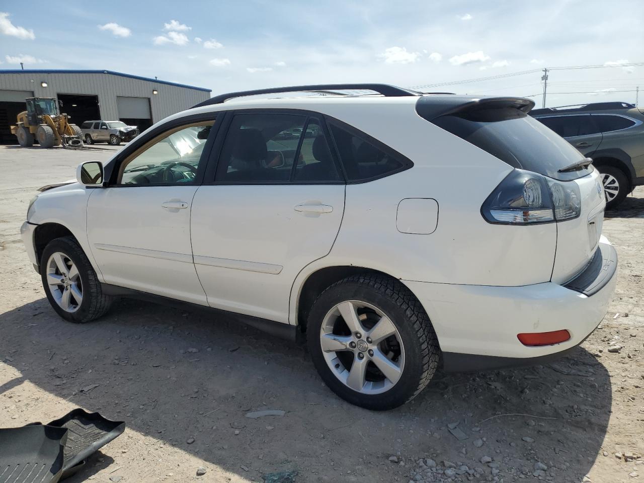 2005 Lexus Rx 330 - Image 2