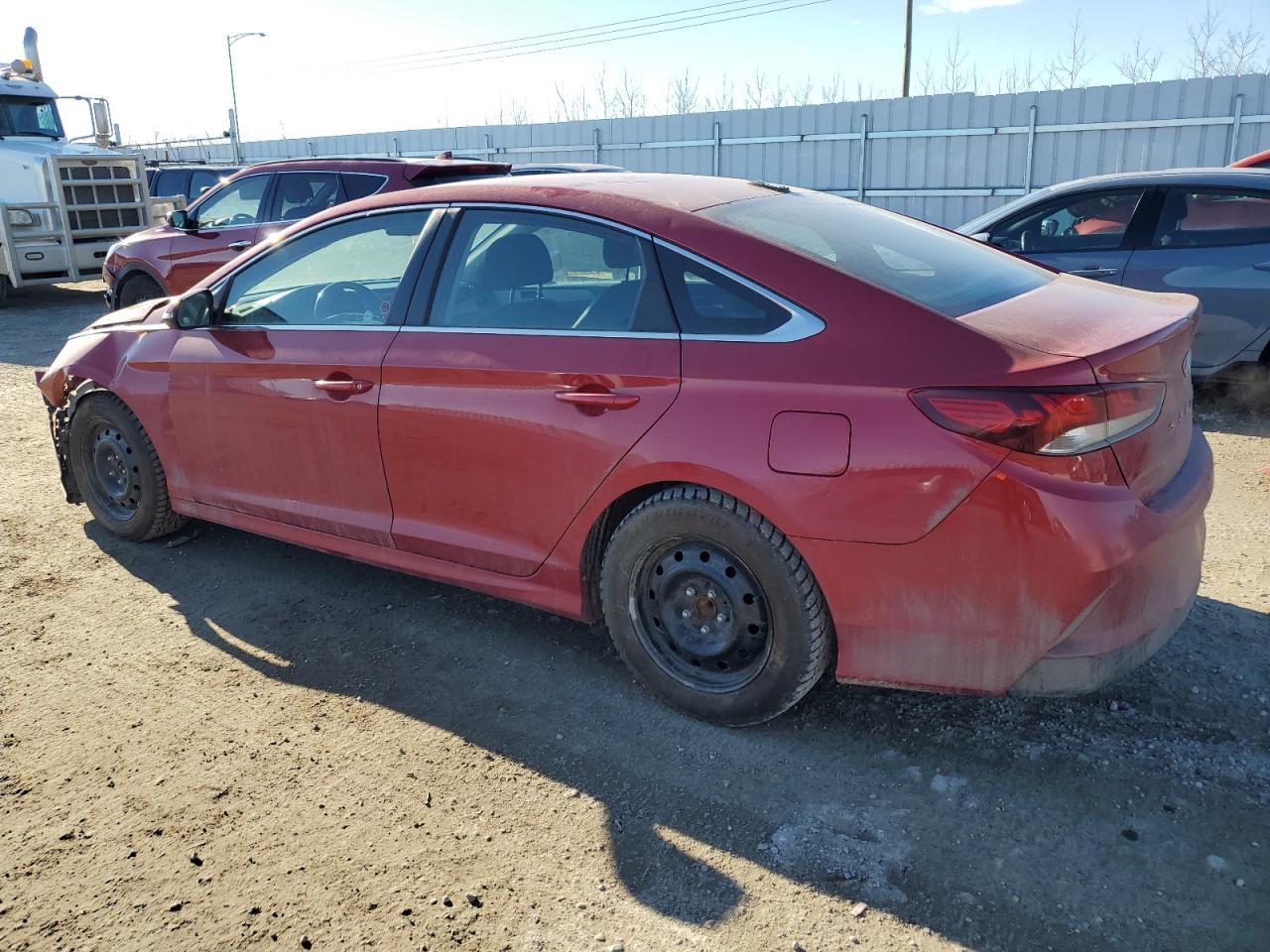 2018 Hyundai Sonata Se - Image 2