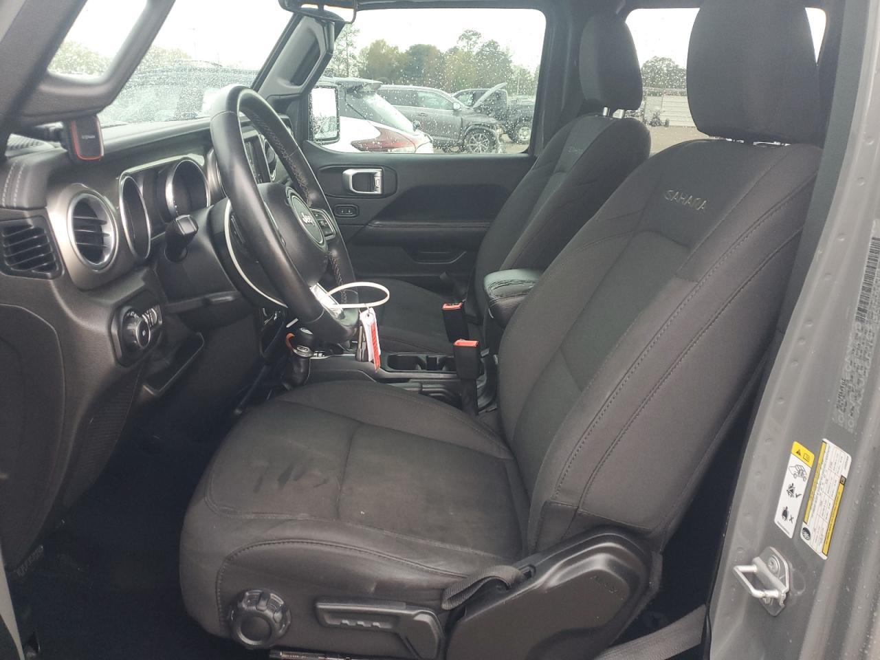 2018 Jeep Wrangler Unlimited Sahara - Image 7