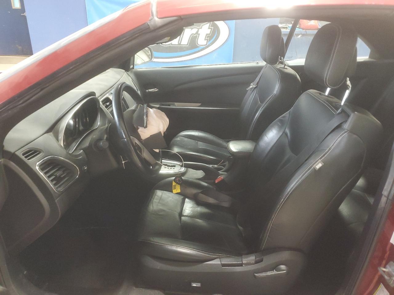 2014 Chrysler 200 Limited - Image 7