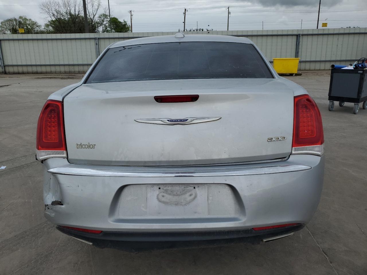 2020 Chrysler 300 Limited - Фото 6