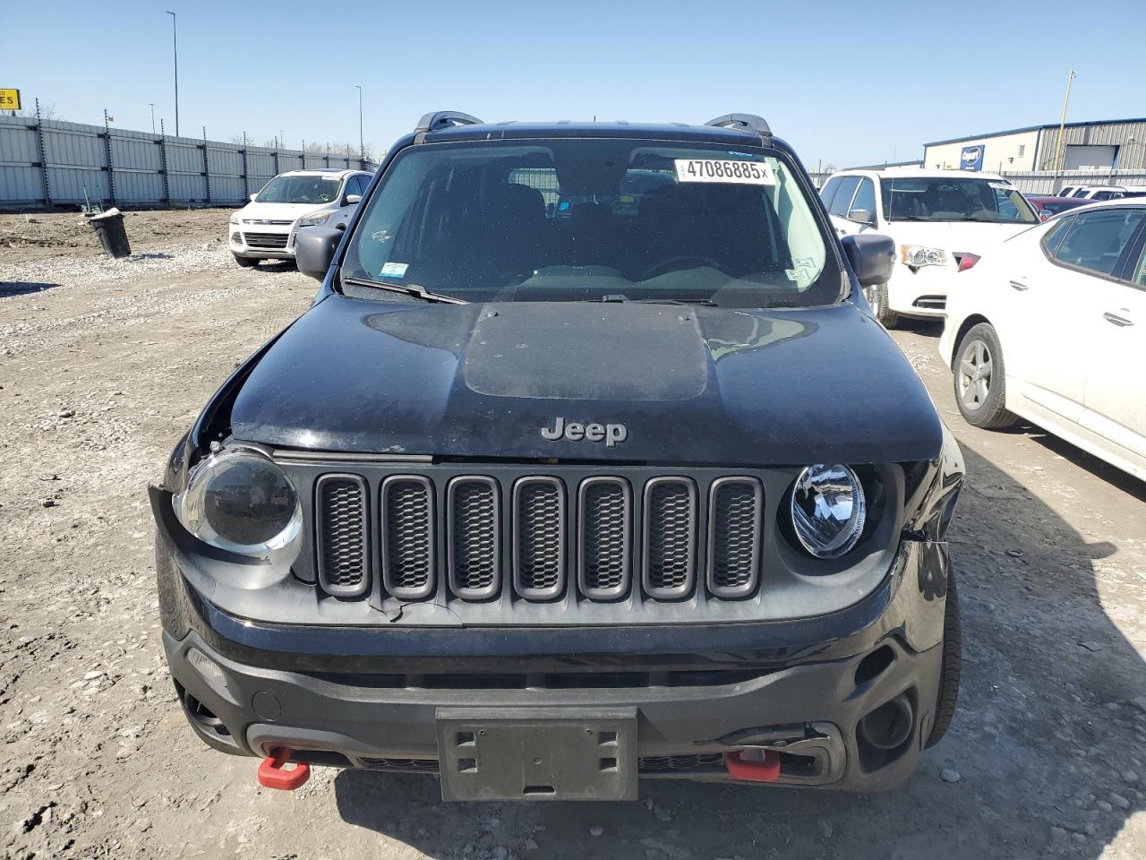 2015 Jeep Renegade Trailhawk - Фото 5