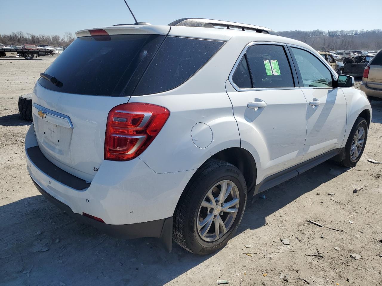 2017 Chevrolet Equinox Lt - Image 3