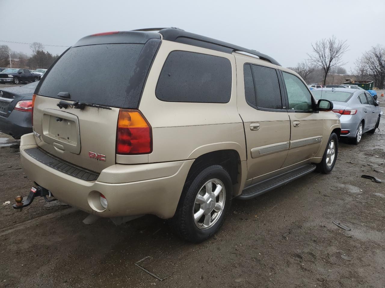 2004 GMC Envoy Xl - Фото 3