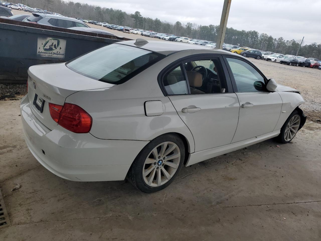 2011 BMW 328 I - Image 3
