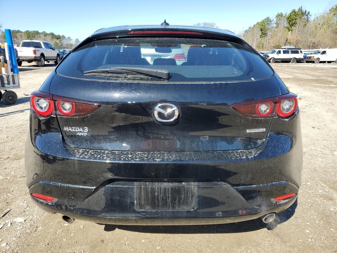 2023 Mazda 3 Premium - Фото 6