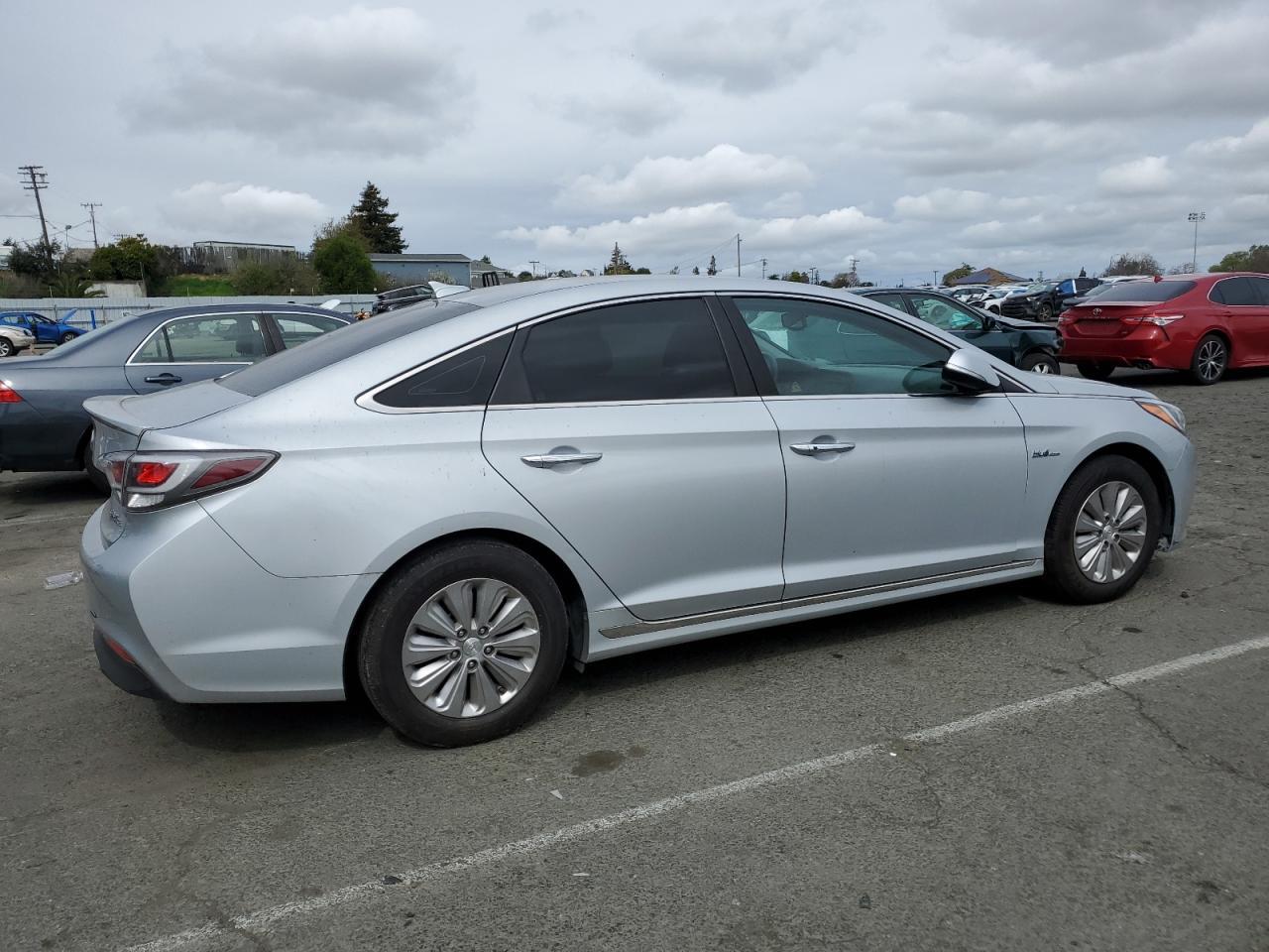 2017 Hyundai Sonata Hybrid - Фото 3