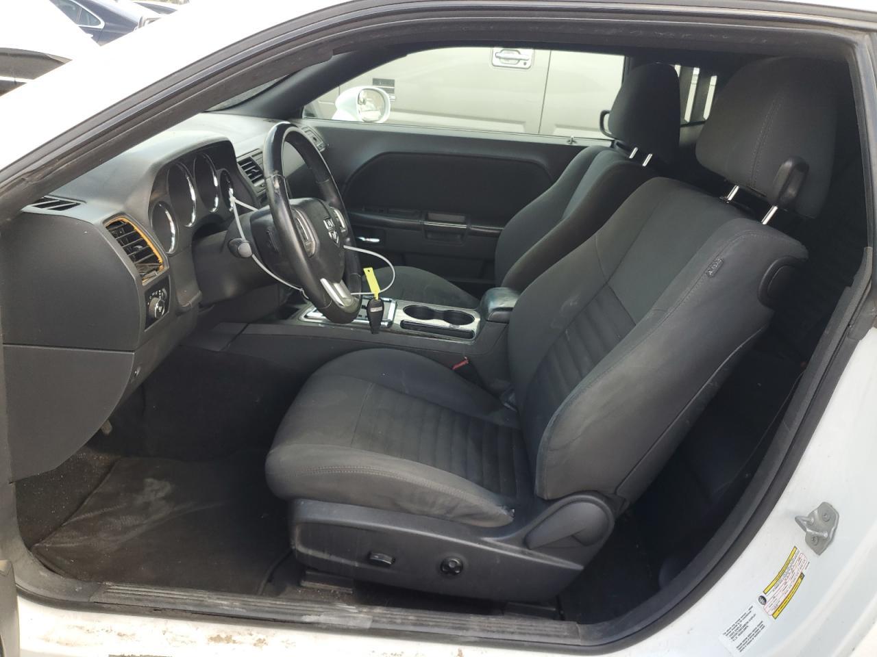 2012 Dodge Challenger Sxt - Image 7