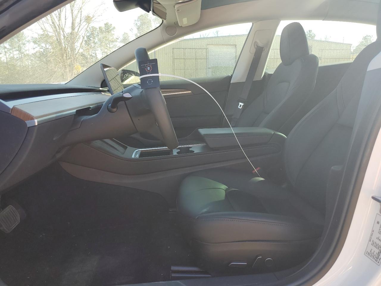 2023 Tesla Model 3 - Фото 7