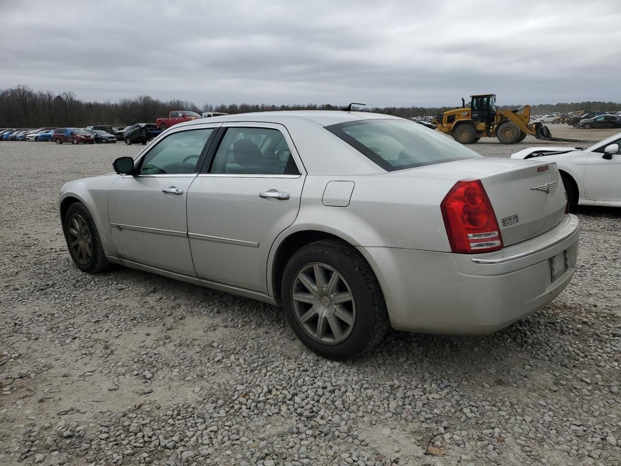 2008 Chrysler 300C - Image 2