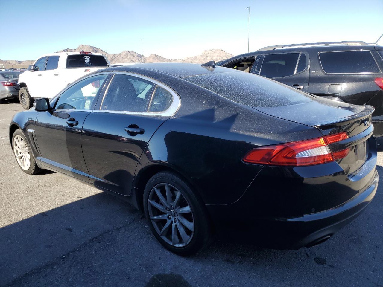 2013 Jaguar Xf - Фото 2