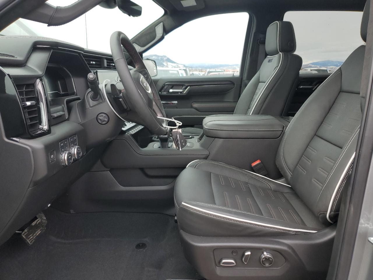 2025 GMC Sierra K1500 At4X - Image 7