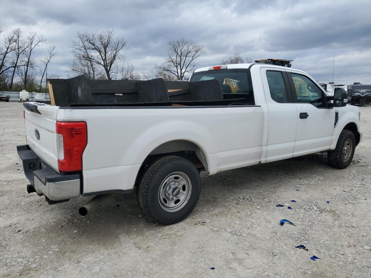 2019 Ford F250 Super Duty - Фото 3