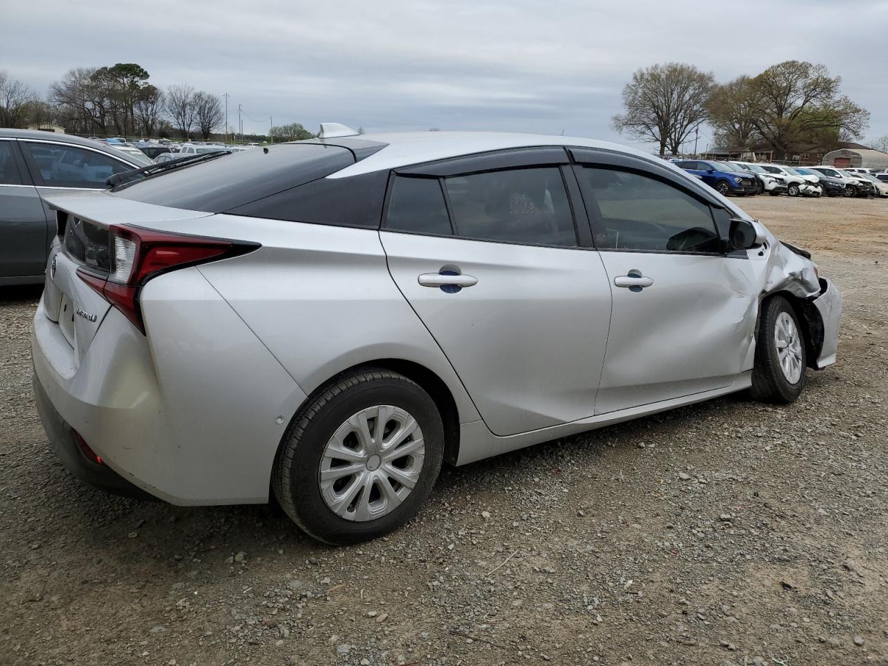 2020 Toyota Prius L - Фото 3