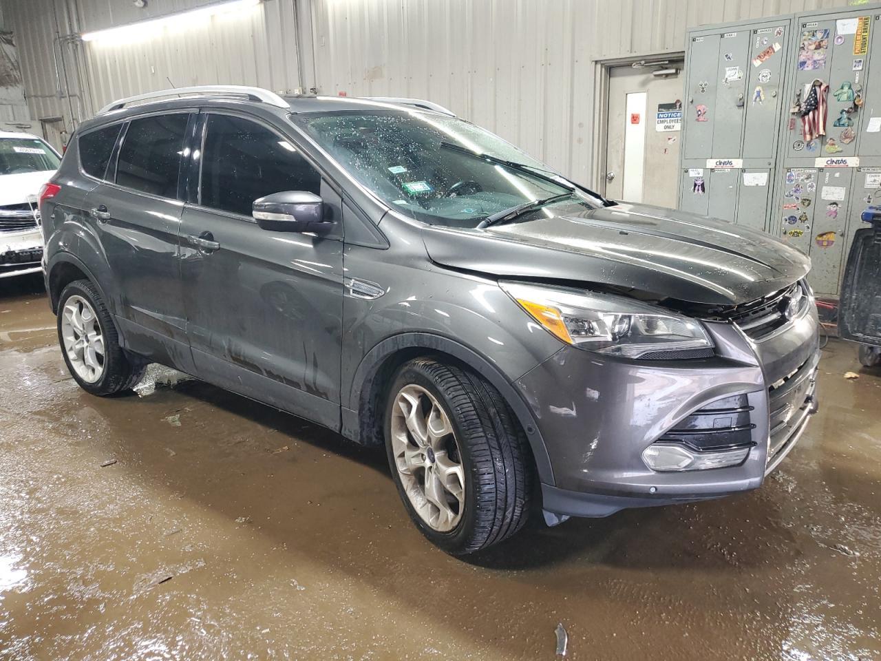 2016 Ford Escape Titanium - Image 4