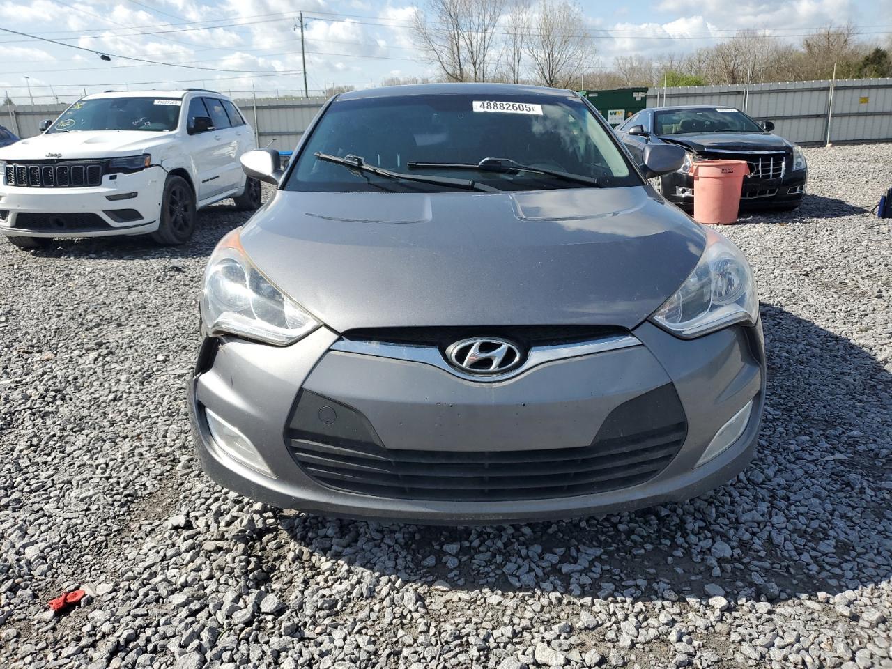 2017 Hyundai Veloster - Фото 5