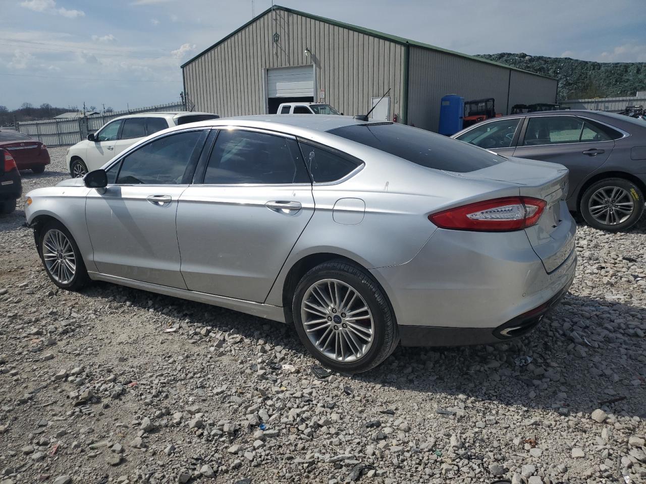 2016 Ford Fusion Se - Фото 2
