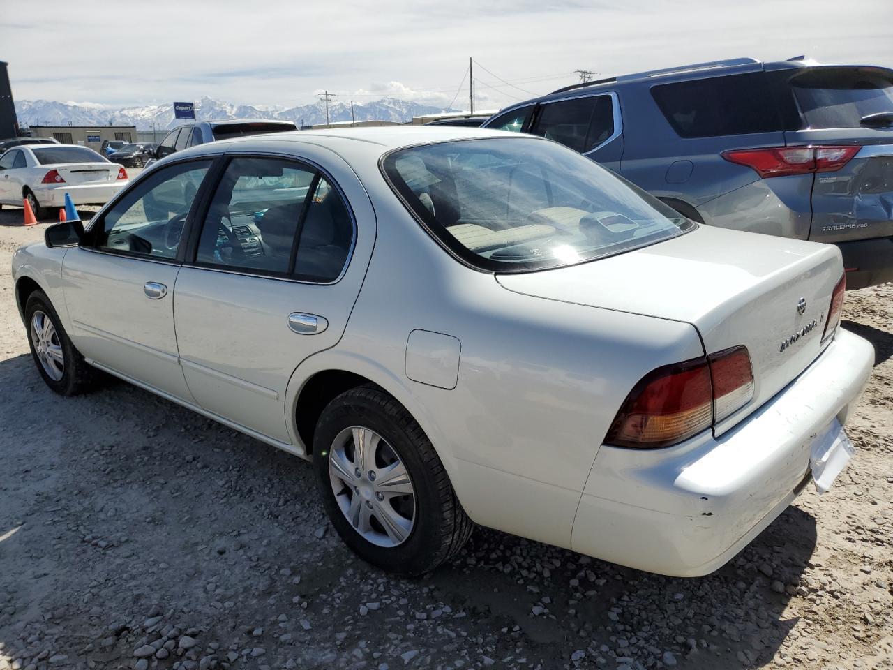 1999 Nissan Maxima Gle - Фото 2