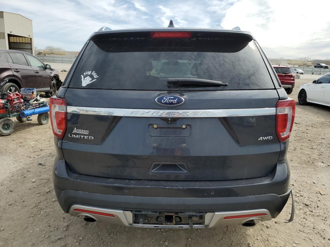 2017 Ford Explorer Limited - Фото 6