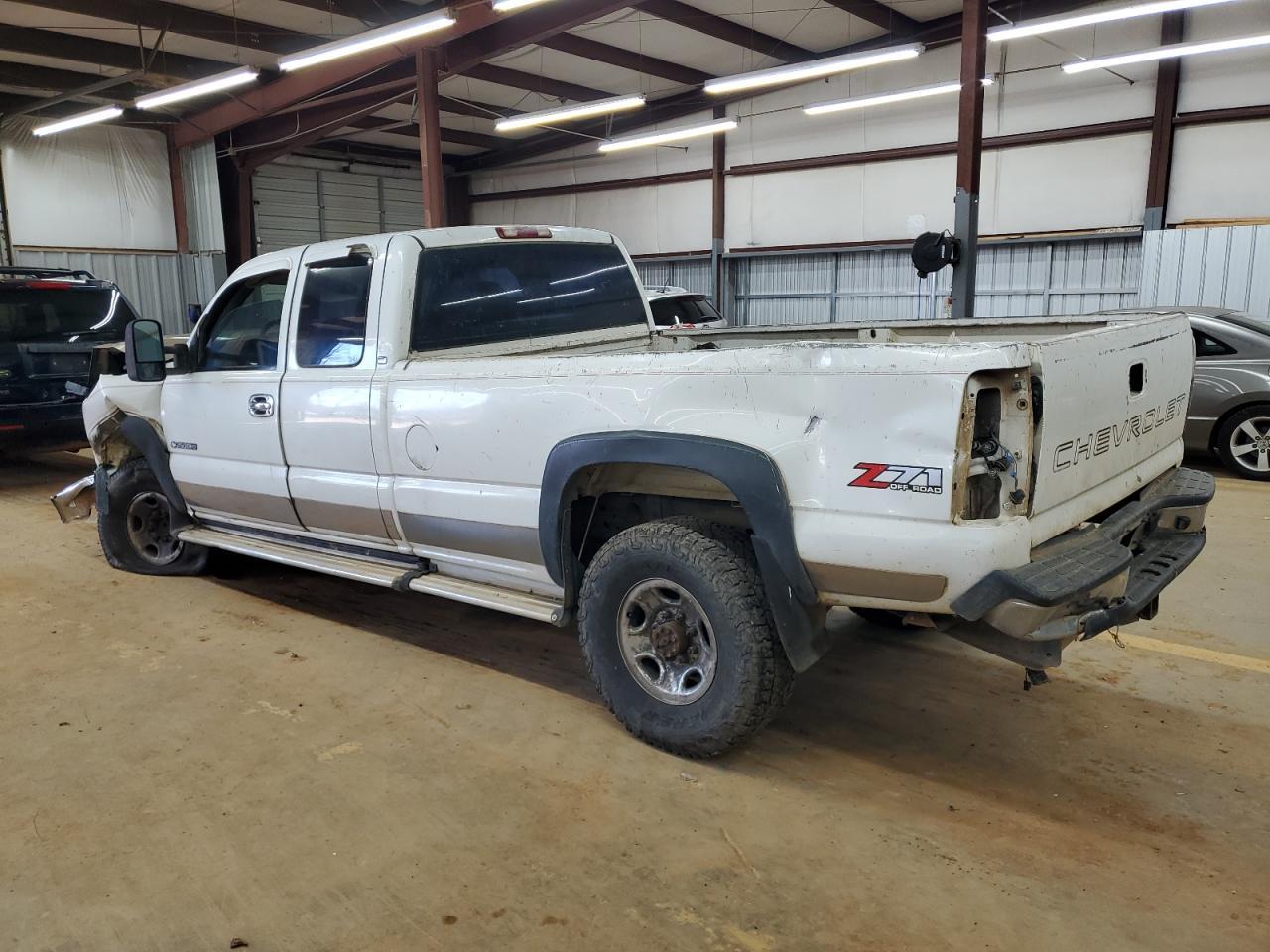 2003 Chevrolet Silverado C2500 Heavy Duty - Фото 2