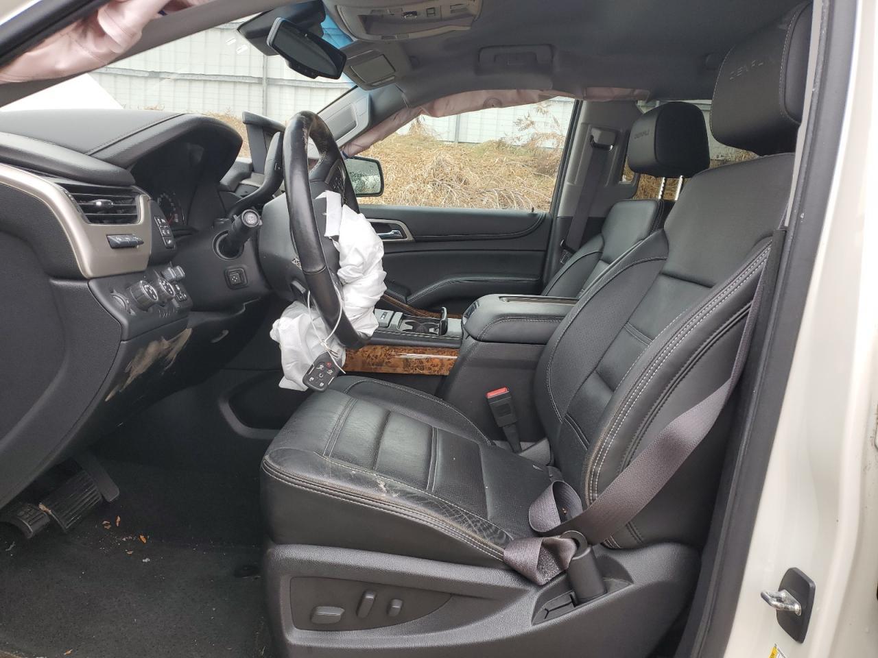 2015 GMC Yukon Denali - Image 7