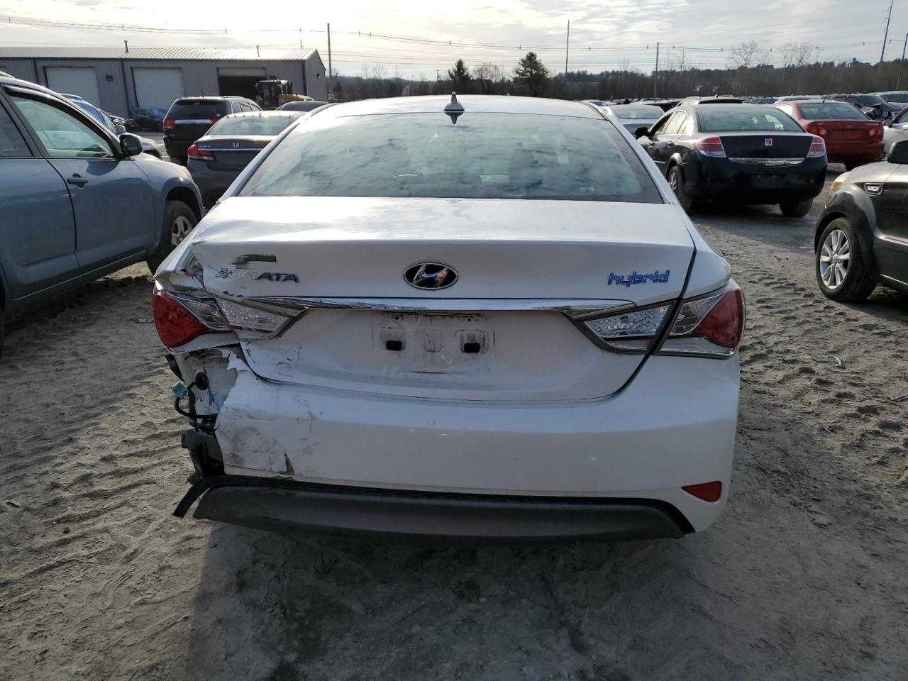 2013 Hyundai Sonata Hybrid - Image 6