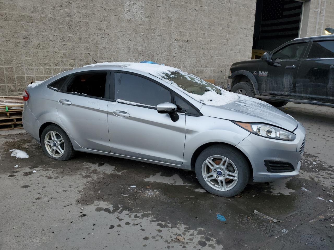 2018 Ford Fiesta Se - Фото 4