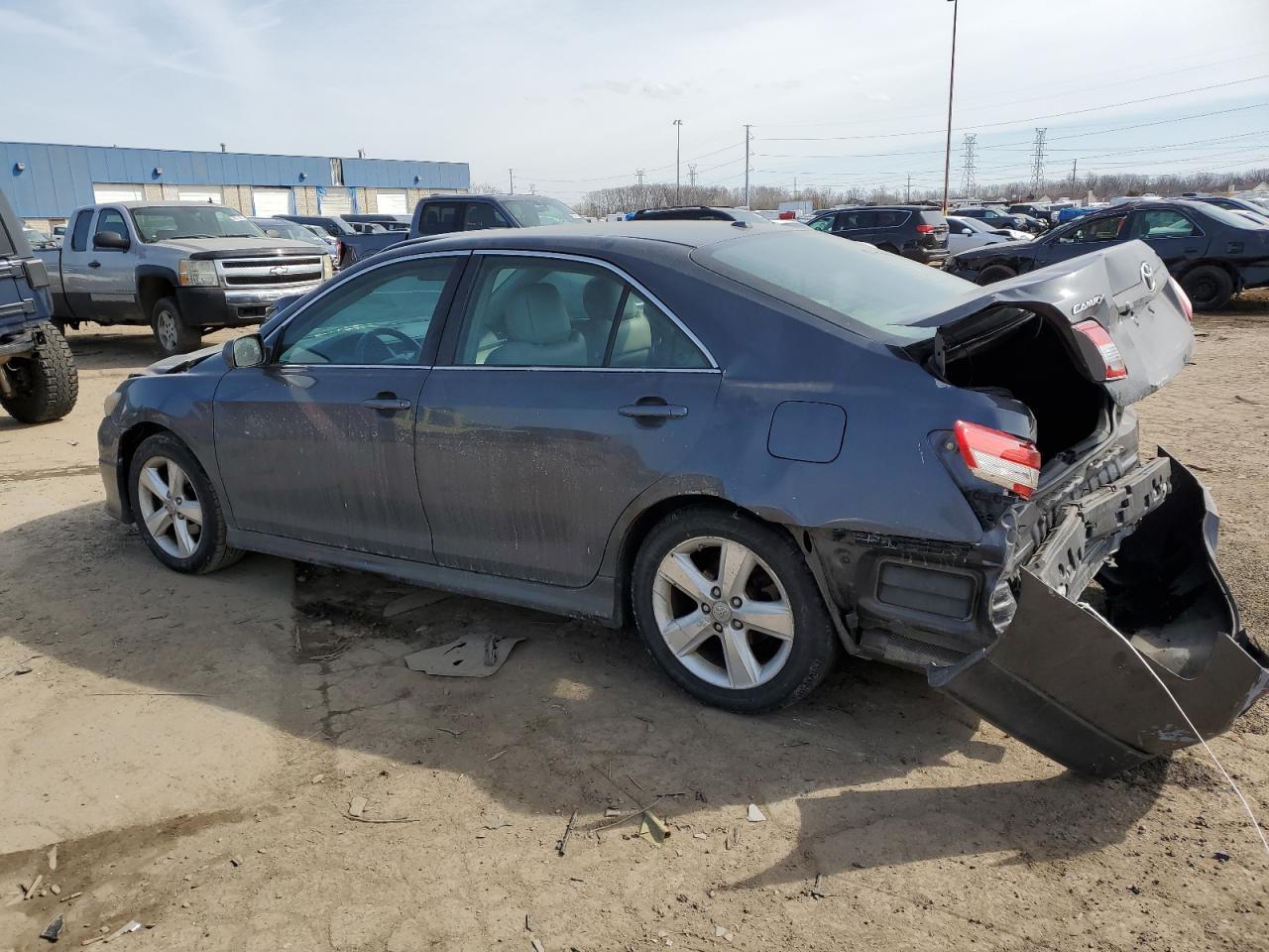 2010 Toyota Camry Se - Фото 2