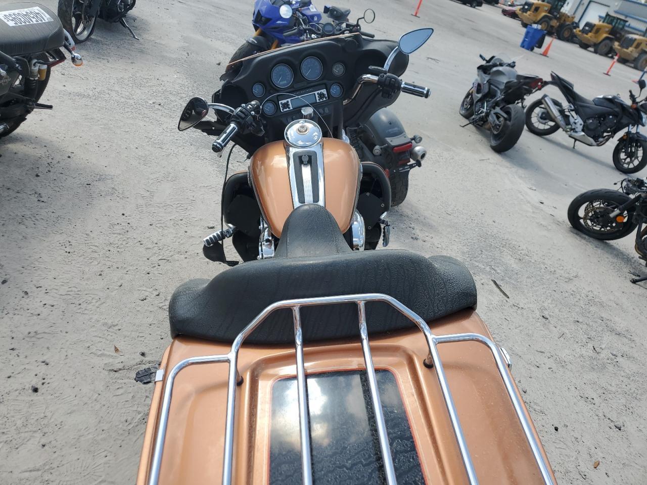 2008 Harley-Davidson Flhtcui 105Th Anniversary Edition - Фото 6