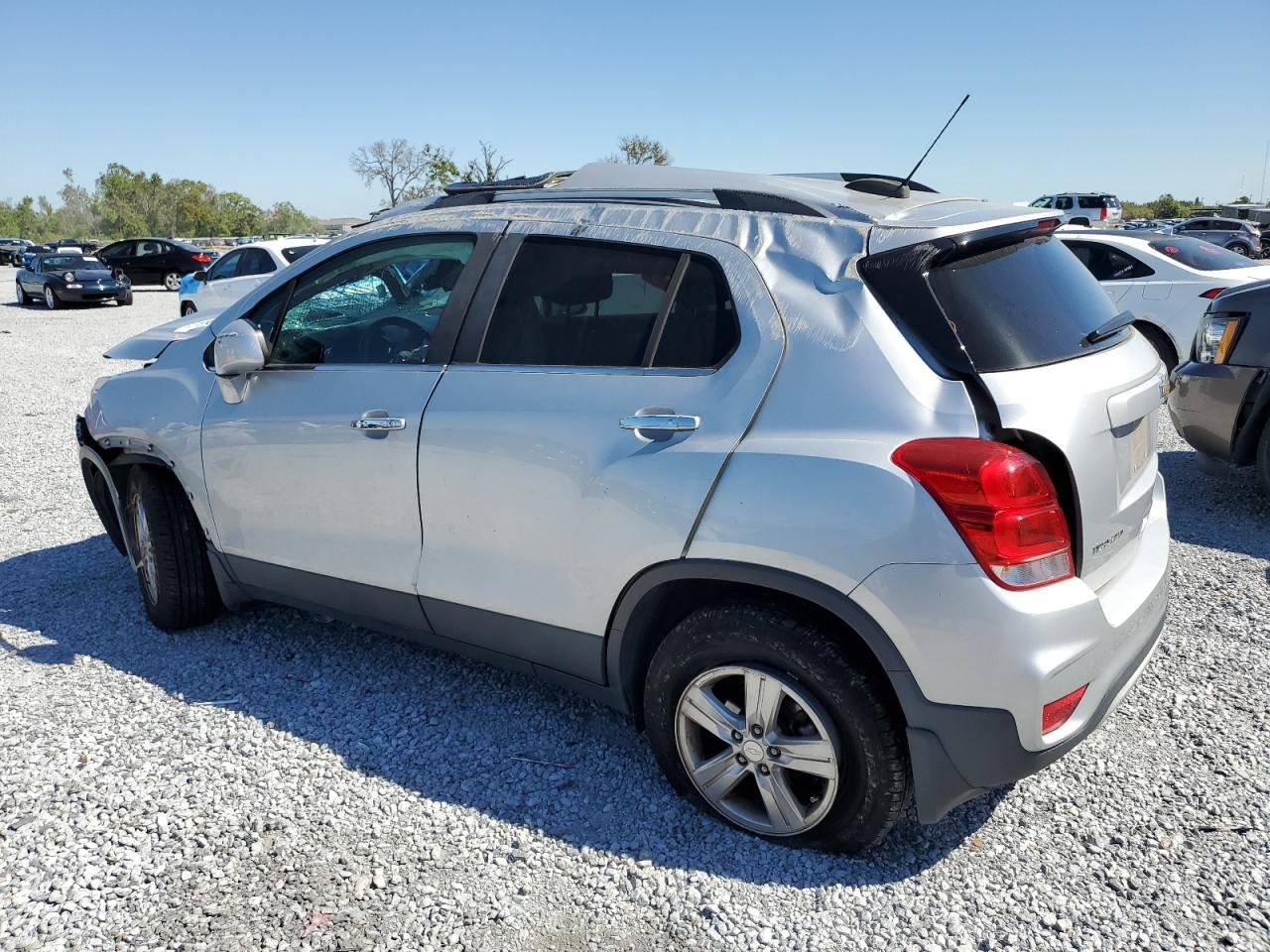2018 Chevrolet Trax 1Lt - Image 2