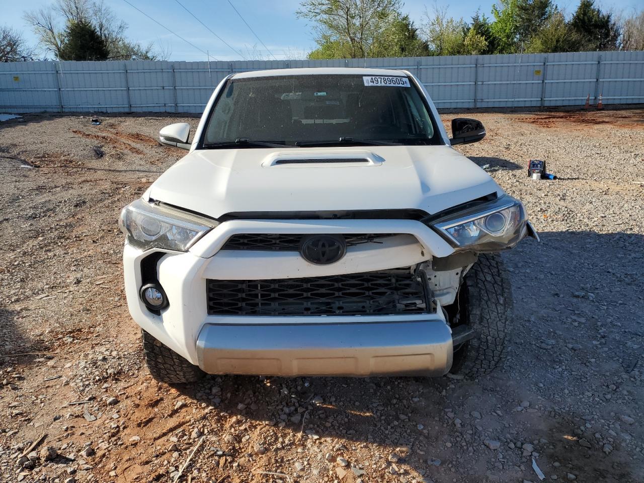 2018 Toyota 4Runner Sr5/Sr5 Premium - Image 5