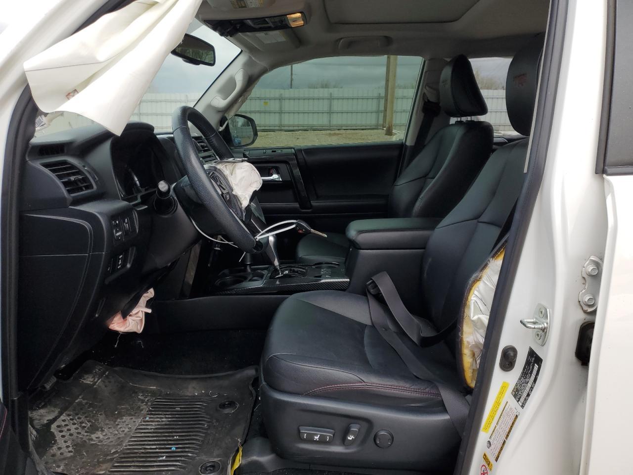 2018 Toyota 4Runner Sr5/Sr5 Premium - Image 7