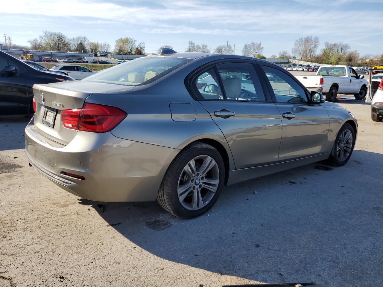 2016 BMW 328 Xi Sulev - Image 3