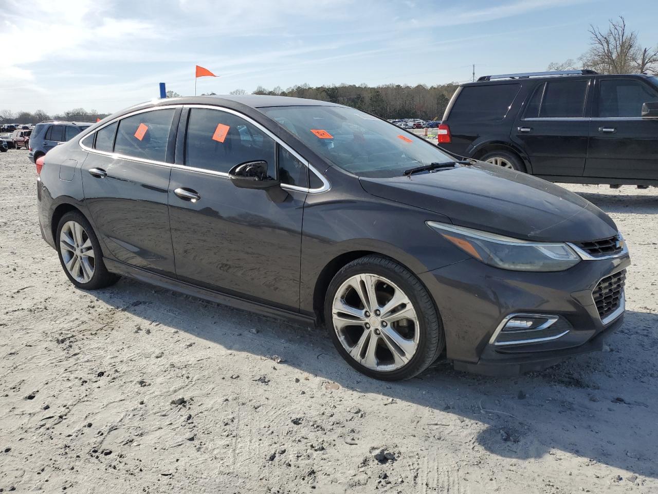 2017 Chevrolet Cruze Premier - Image 4