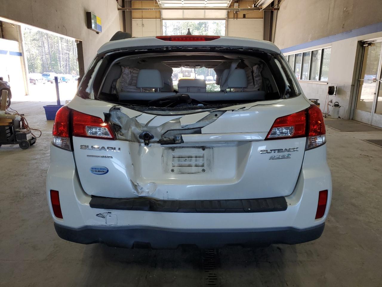 2011 Subaru Outback 2.5I Limited - Фото 6